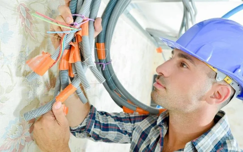 Elektryk w Danii — ile zarobisz netto w 2026, koszty życia i oferty pracy