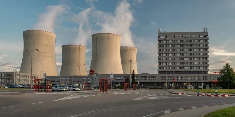 Gdzie powstanie elektrownia jądrowa w Polsce? Lokalizacja, harmonogram i SMR w 2026 roku