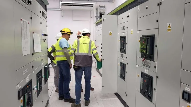 Jak skutecznie sprawdzić uprawnienia elektryka? Poradnik krok po kroku