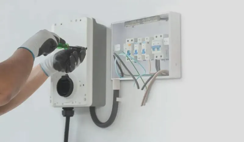 Instalacja rozdzielnicy elektrycznej
